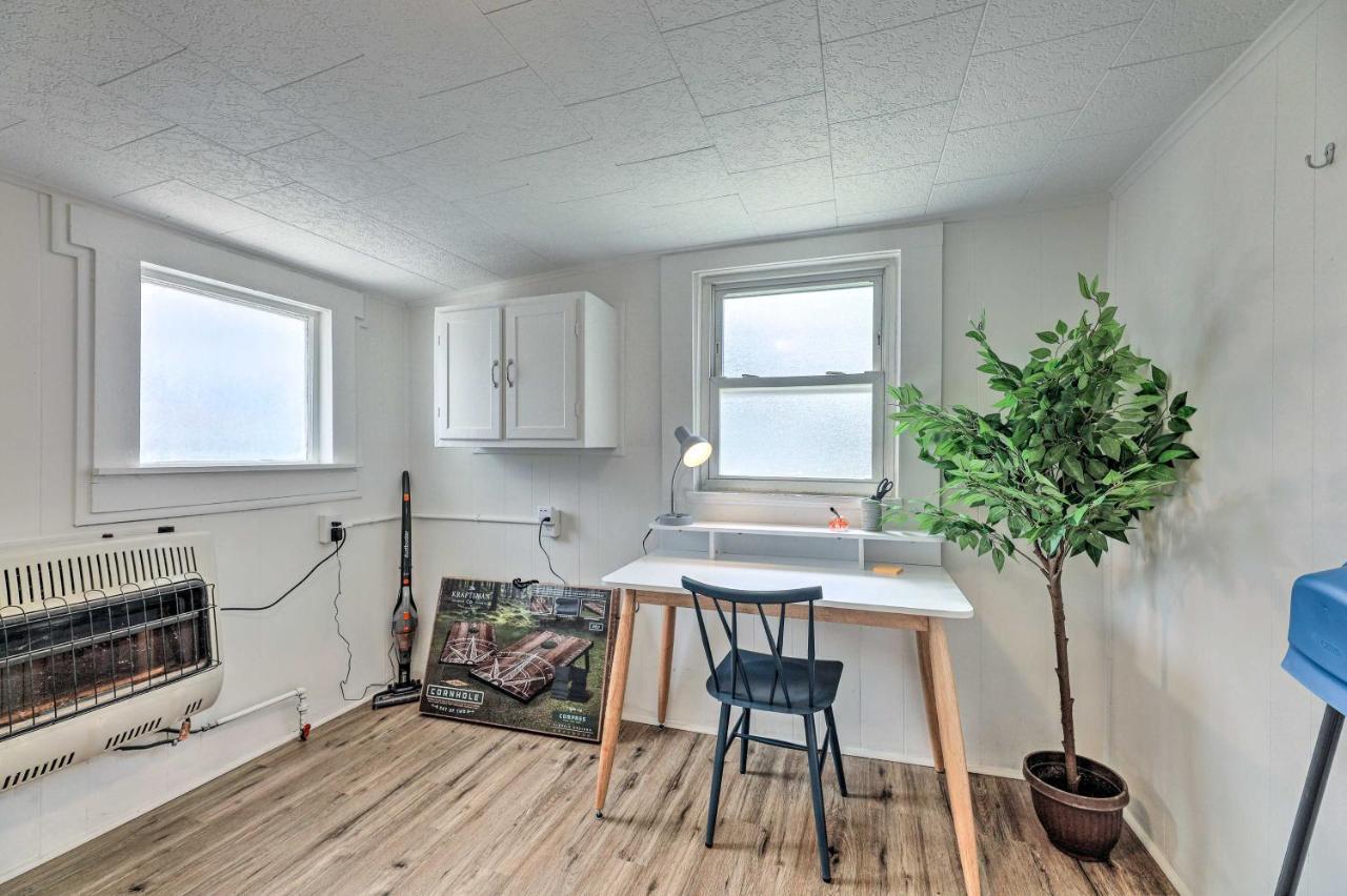 Pet-Friendly Greenville Home With Private Yard エクステリア 写真