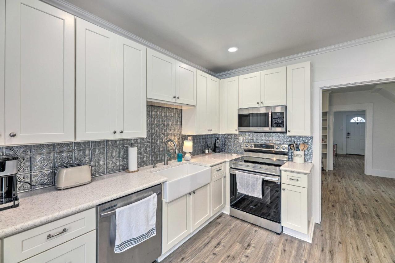 Pet-Friendly Greenville Home With Private Yard エクステリア 写真