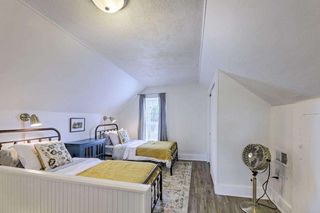 Pet-Friendly Greenville Home With Private Yard エクステリア 写真